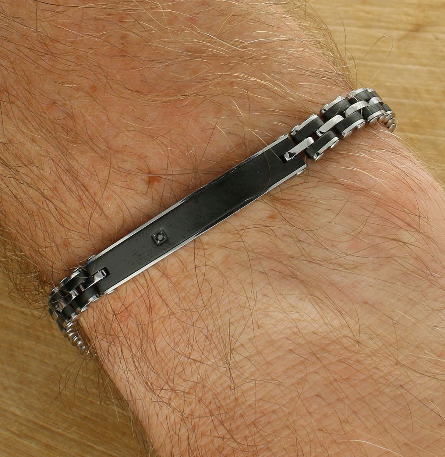 Bransoletka męska Nomination Italy Strong Czarna z pojedynczym czarnym diamentem 028324 030.png